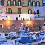 Mari Hotell 3*