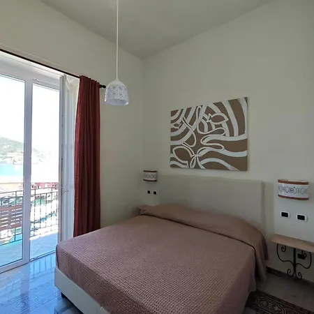 Mari 3* Ponza