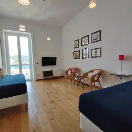 Mari Hotel 3*
