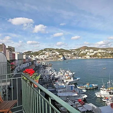 Mari 3* Ponza